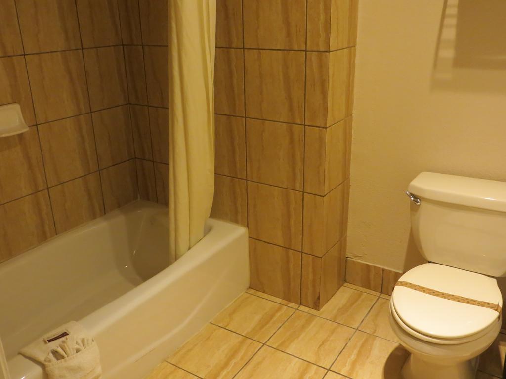 Executive Inn & Suites Σακραμέντο Δωμάτιο φωτογραφία