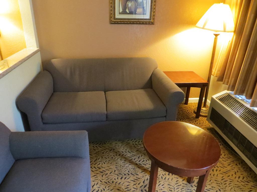 Executive Inn & Suites Σακραμέντο Εξωτερικό φωτογραφία